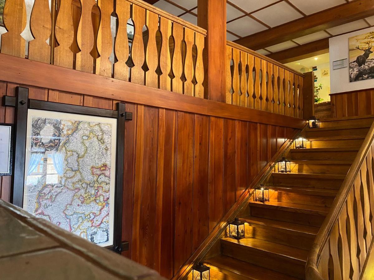 Hirschen Hotel 3*